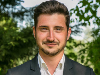 Diplôme
    Audioprothésiste diplômé (Séville - Espagne)
Centres
    Plaisance-du-Touch, villefranche de Lauragais, Castanet, Ramonville